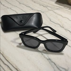 DIFF Carson Sunglasses - Black